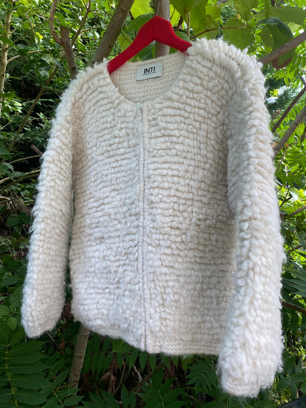 Prachtig vest INTI mt M baby-alpacawol kort gedragen, Verzenden, Gedragen, Maat 38/40 (M), Wit