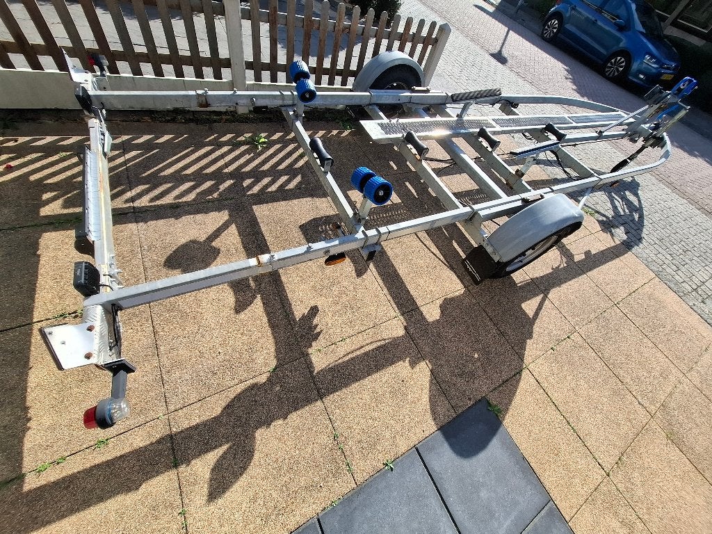 Geremde boottrailer, 5 tot 6.5 meter boten, 1350kg as, Watersport en Boten, Minder dan 1500 kg, Sloepentrailer, 6 tot 9 meter