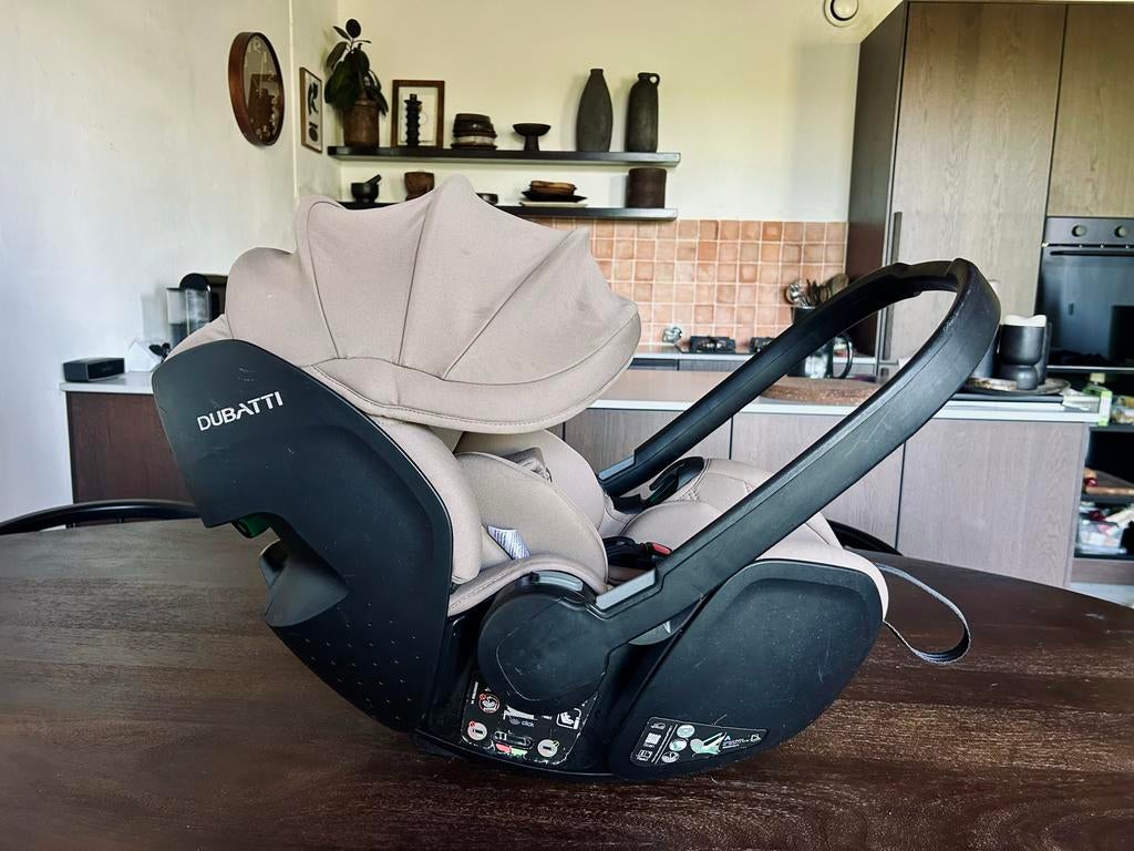 Maxi-Cosi Dubatti autostoel taupe, Ophalen, Autogordel, Zijbescherming, Zo goed als nieuw