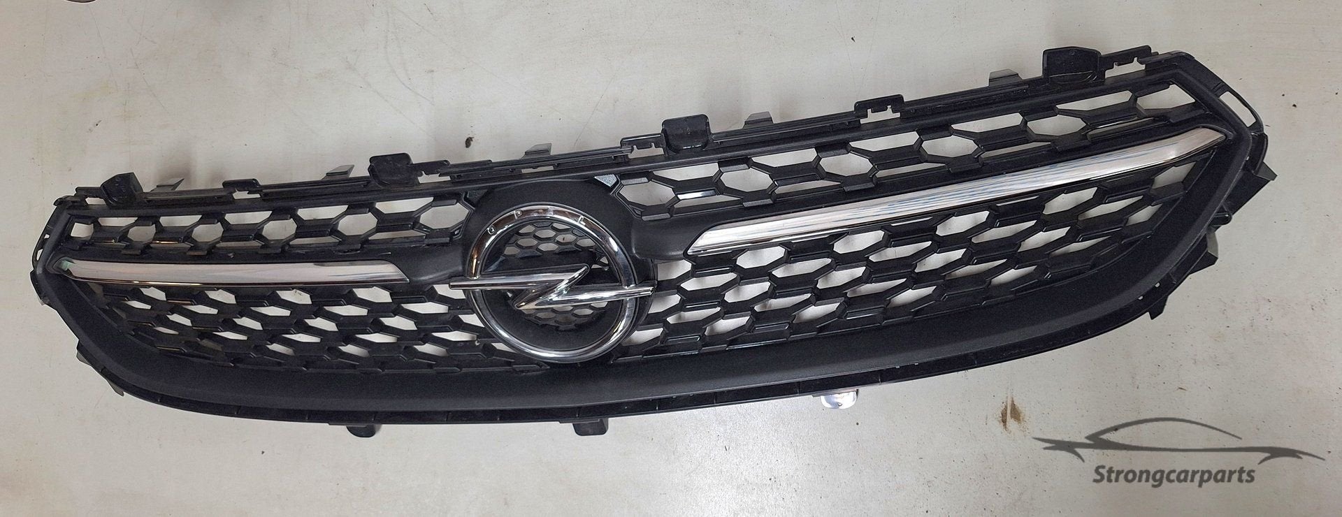 Grille Koelgrill Opel Corsa F 9829474480 Origineel compleet, Gebruikt, -, -, Opel