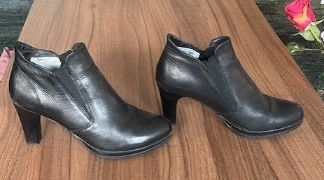 als nieuwe leren Tamaris enkellaars maat 39, Tamaris, Zwart, Lage of Enkellaarzen, Nieuw
