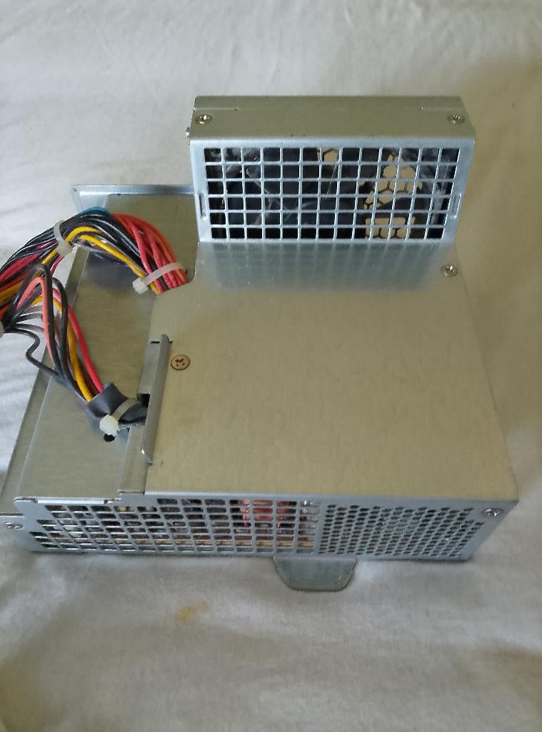 HP Delta DPS‑240AB‑4A, Computers en Software, Interne voedingen, Ophalen of Verzenden, Zo goed als nieuw