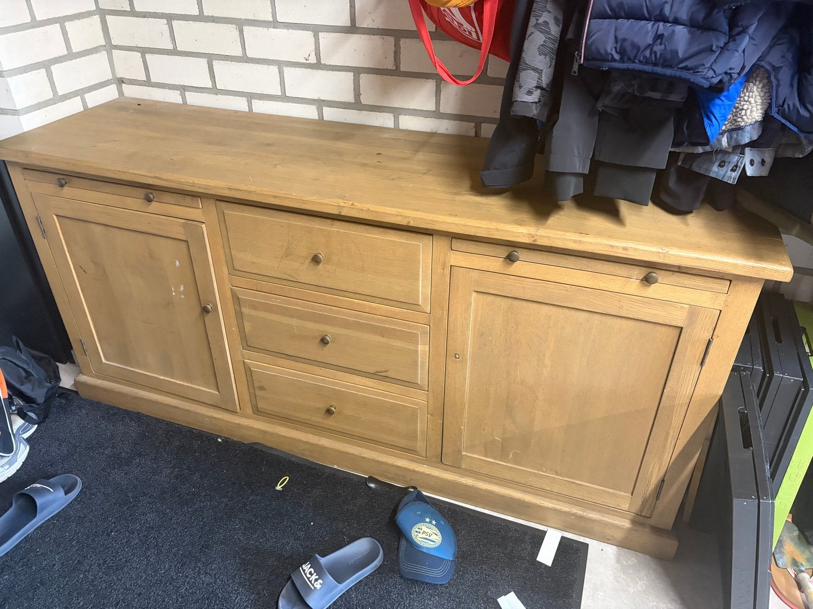 Massief houten dressoir met lades en deuren, Huis en Inrichting, Kasten | Dressoirs, Ophalen, Gebruikt, 150 tot 200 cm, Met lade(s)