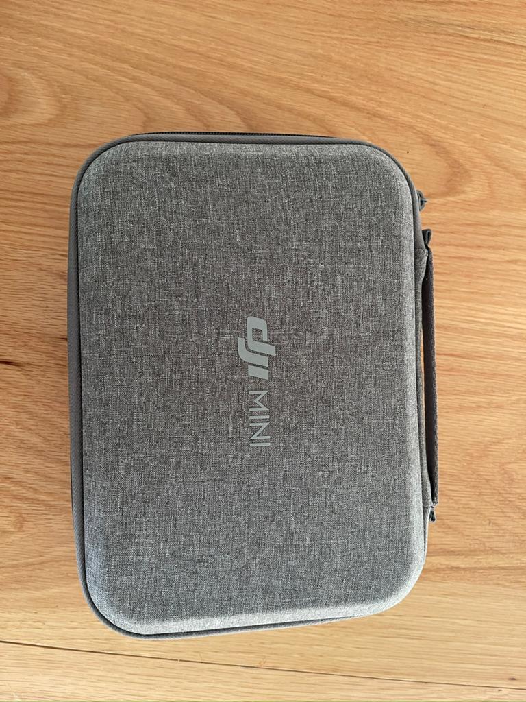DJI Mini drone set with 3 batteries, controller and case, Ophalen, 30 tot 45 minuten, Cameradrone, 100 tot 1000 meter