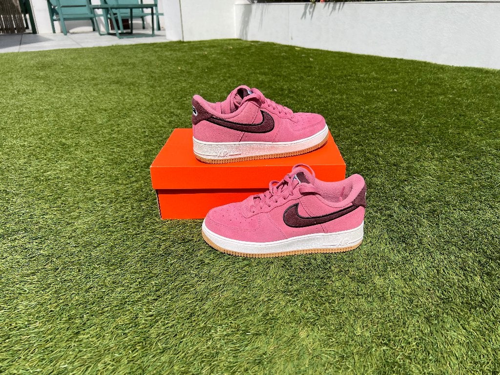Nike Air Force 1 - limited winter edition, Kleding | Dames, Schoenen, Nike, Ophalen of Verzenden, Roze, Sneakers of Gympen