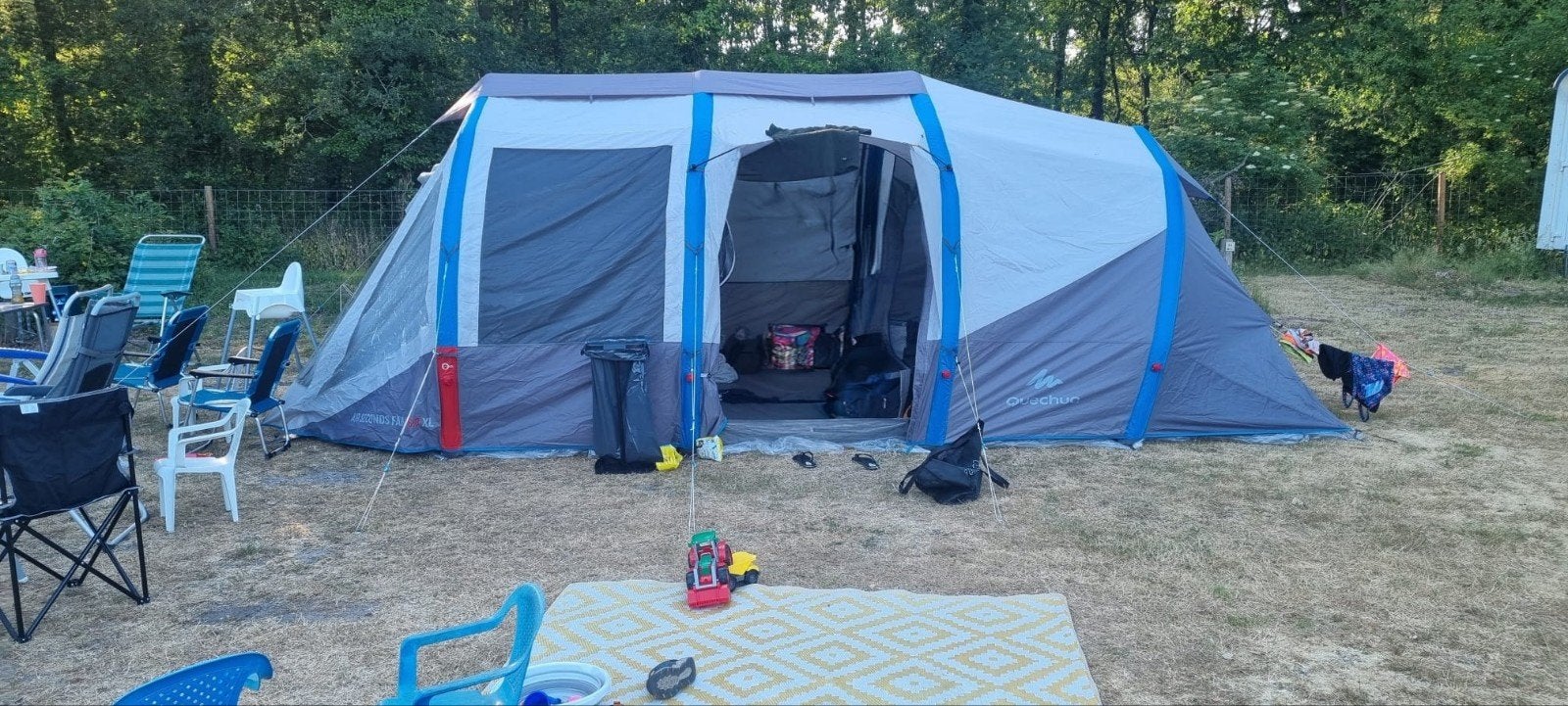 Mooie 6 persoons opblaasbare tent, Caravans en Kamperen, Tenten, Ophalen