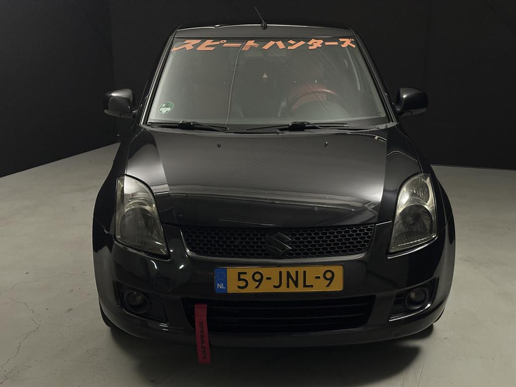 Suzuki Swift 1.3 Exclusive Uniek *黒い侍* Uitvoering, Voorwielaandrijving, 400 kg, Bedrijf, Handgeschakeld