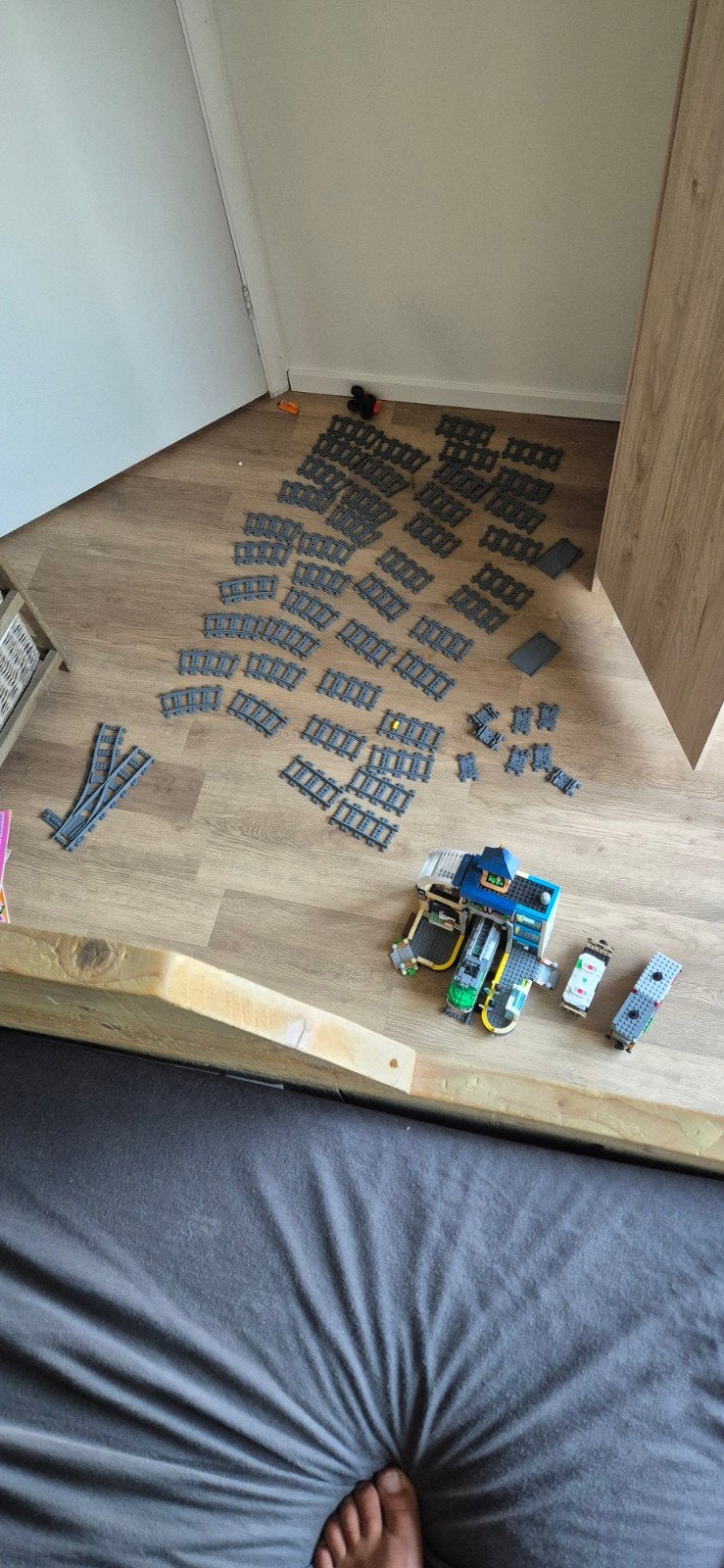Lego trein met spoordelen en station, Ophalen, Zo goed als nieuw