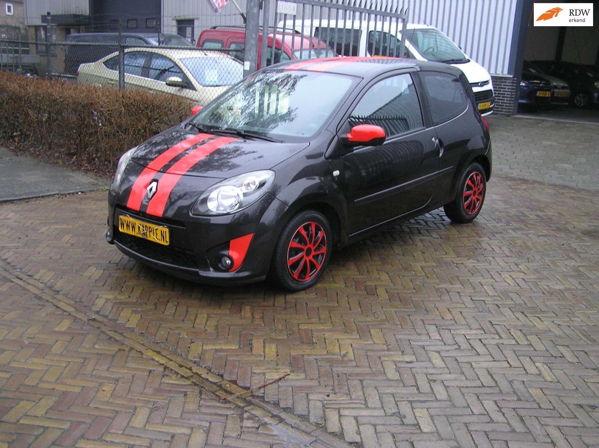 Renault Twingo 1.2-16V Dynamique airco nieuwe apk, Gebruikt, 4 cilinders, 4 stoelen, Zwart