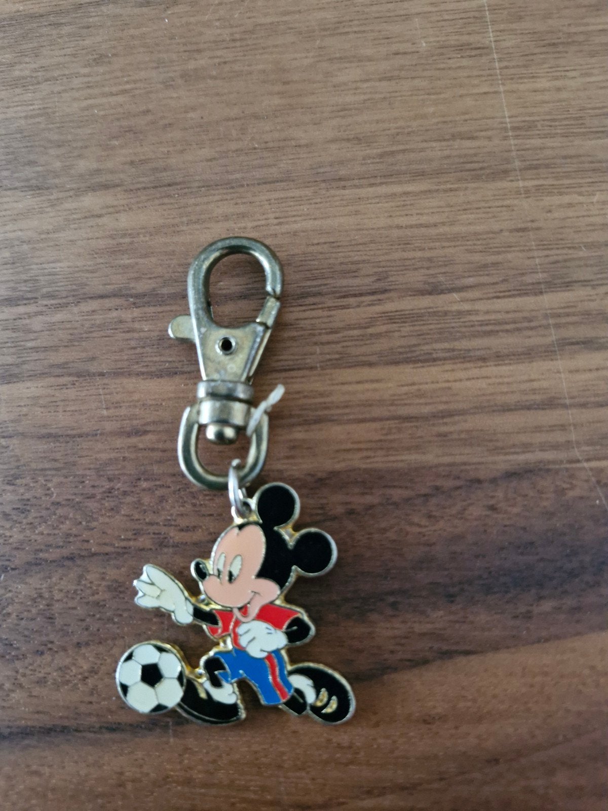 430 Mickey Mouse Voetbal Sleutelhanger, Ophalen of Verzenden, Gebruikt, Knuffel of Figuurtje