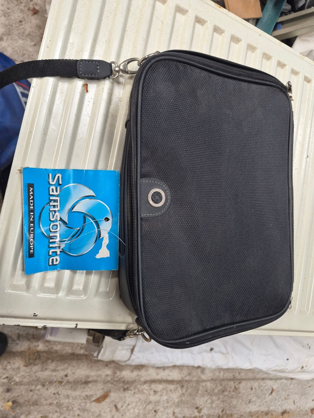 Samsonite schoudertas - Zwart, zo goed als nieuw, Ophalen, Zwart, Minder dan 40 cm, Minder dan 35 cm