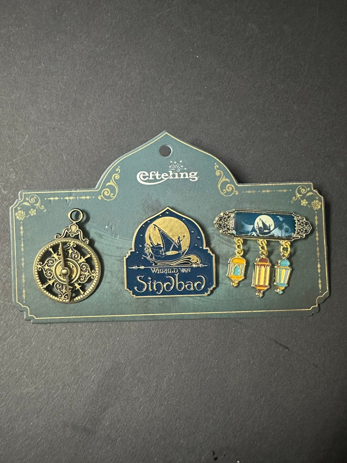 Efteling pins sindbad, Ophalen of Verzenden, Gebruikt, Button of Speldje