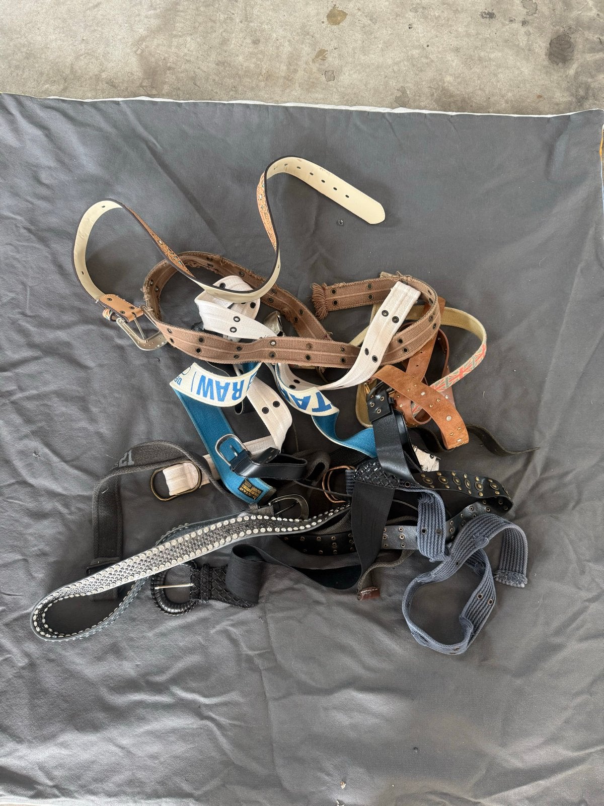 Diverse riemen, waaronder G-Star RAW en leren riemen, Echt leder, Tailleriem, Ophalen of Verzenden, Gedragen