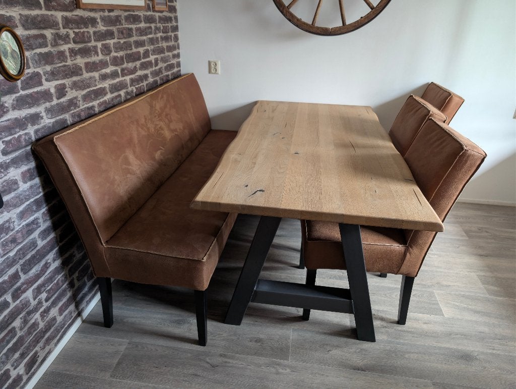 Eetkamerset Cognac bank en stoelen, Huis en Inrichting, Complete eetkamers, Ophalen, Zo goed als nieuw, 4 tot 6 stoelen
