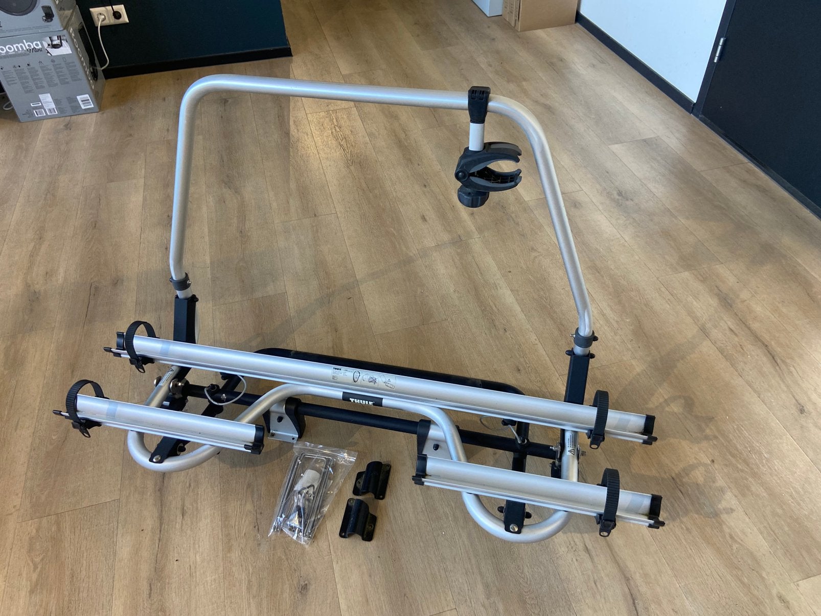 Fietsendrager voorop caravan Thule superB SV kantelbaar, Ophalen, Gebruikt