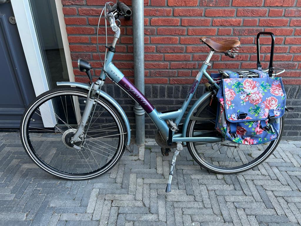 Sparta damesfiets met bloementassen, Fietsen en Brommers, Fietsen | Dames | Damesfietsen, Ophalen, Terugtraprem, Sparta, Versnellingen