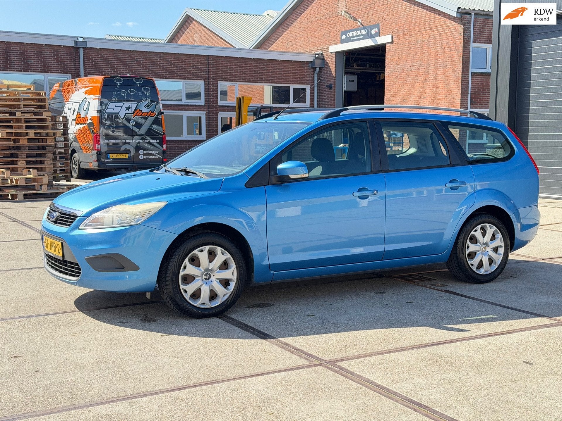 Ford Focus Wagon 1.4 Trend Airco Cruise Nap, Auto's, Gebruikt, Zwart, 4 cilinders, Origineel Nederlands