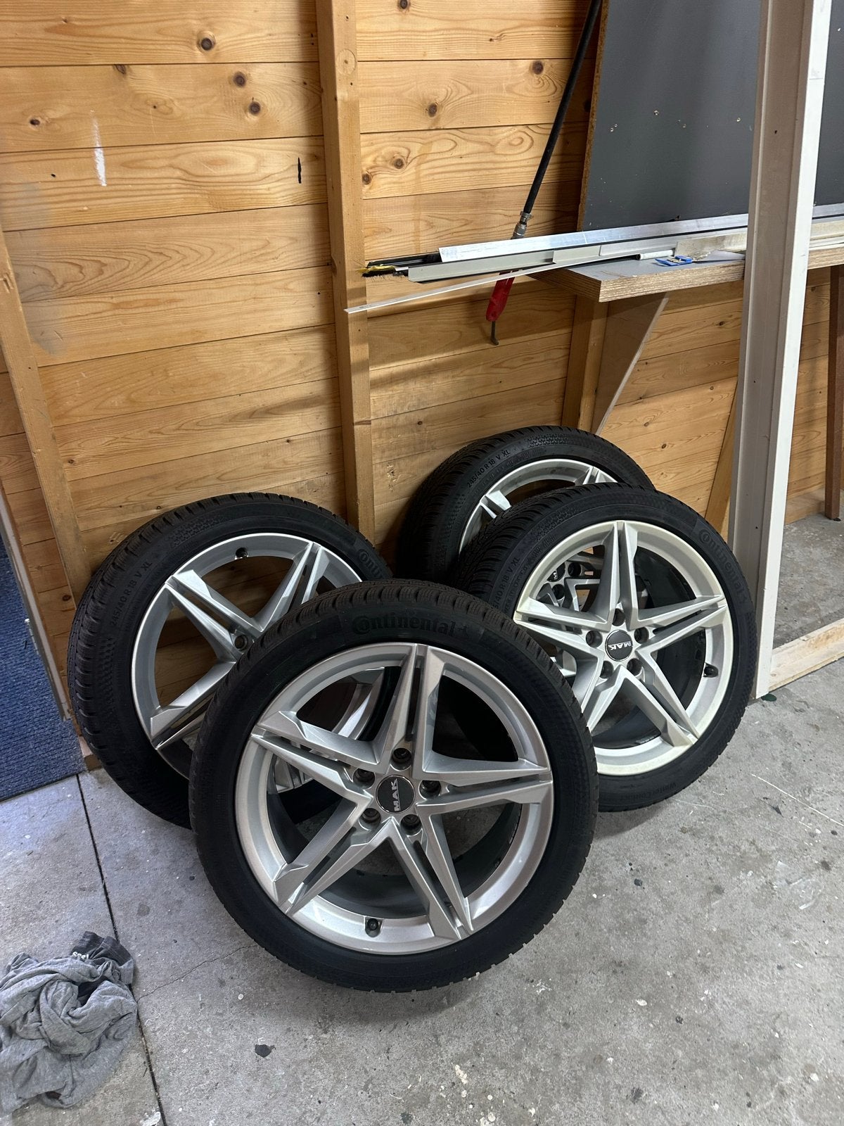 Continental winterbanden met MAK velgen 245/40 R18, Ophalen, 18 inch, Banden en Velgen, Winterbanden