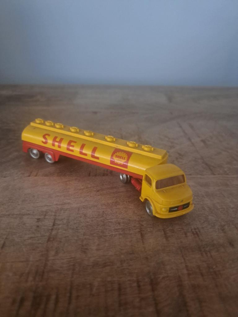 Lego modelvrachtwagen "shell"ev 19 gereserveerd, Hobby en Vrije tijd, Modelauto's | Overige schalen, Lego, Gebruikt, Ophalen of Verzenden