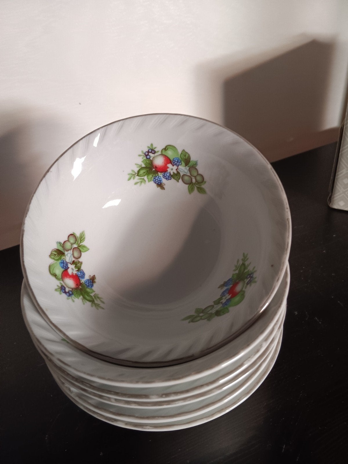 Set van 6 porseleinen kommen met fruitdecoratie, Ophalen of Verzenden