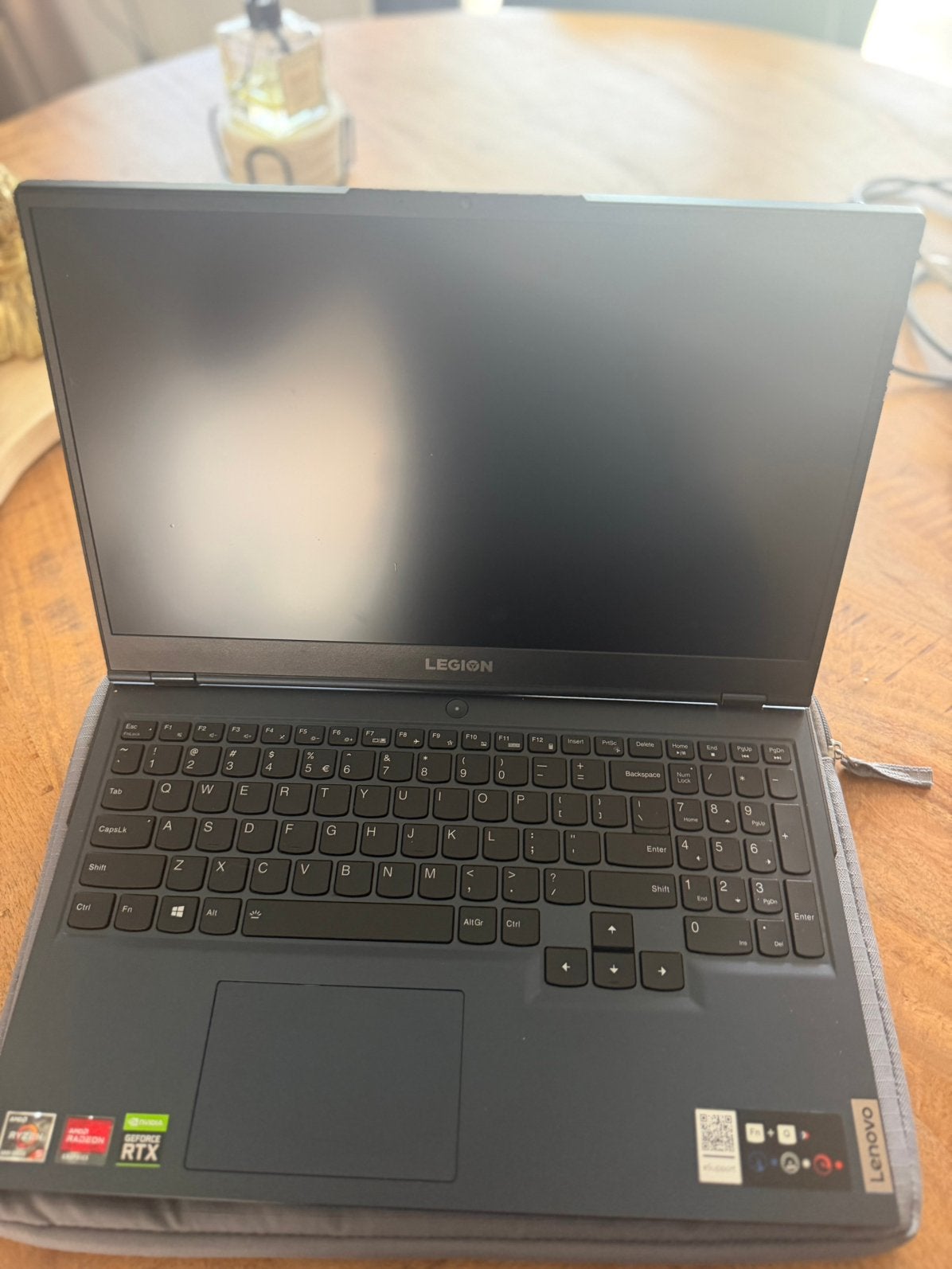Lenovo legion 5 15ach6, Met videokaart, Ophalen of Verzenden, Zo goed als nieuw, Gaming