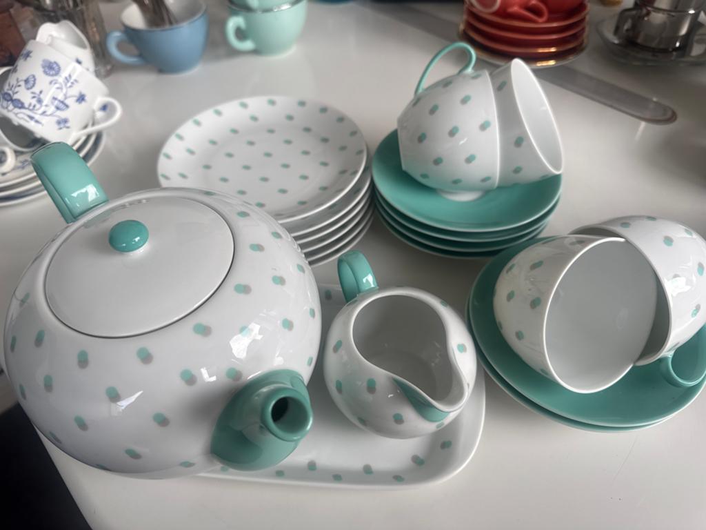 Arzberg Servies: Theepot, Melkkannetje, 6 Gebaksschotels, Huis en Inrichting, Keuken | Servies, Ophalen, Overige typen, Zo goed als nieuw