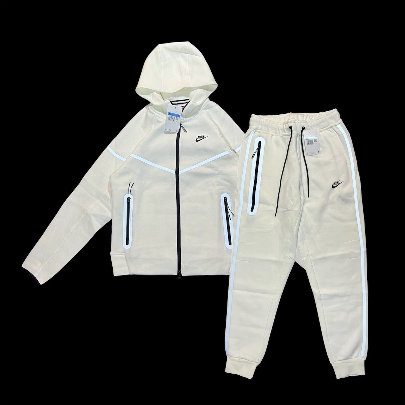 Nike Tech Fleece Reflective White Tracksuit – Size M, Maat 48/50 (M), Wit, Nieuw, Ophalen of Verzenden