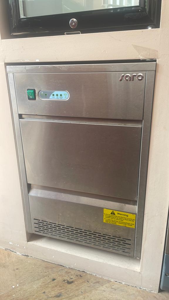 Saro EB 26 ijsblokjesmachine (deels kapot), Ophalen