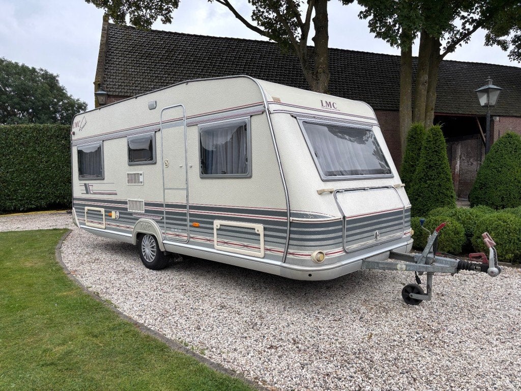 Lmc DOMINANT 530/MOVER/VOORTENT, LMC Caravan GmbH & Co. KG, Voortentlamp, Info@lmc-caravan.com, 5 tot 6 meter