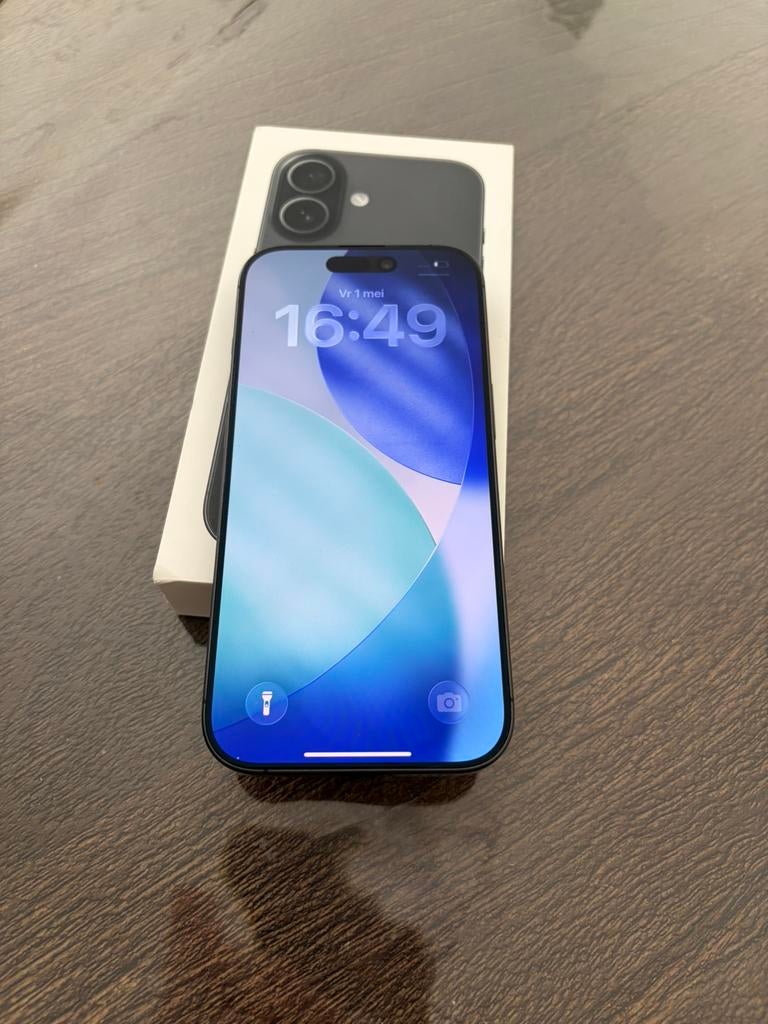 Iphone 17 black 256gb 5G  met  Apple garantie maart 2027, Telecommunicatie, Mobiele telefoons | Apple iPhone, Zwart, Zo goed als nieuw