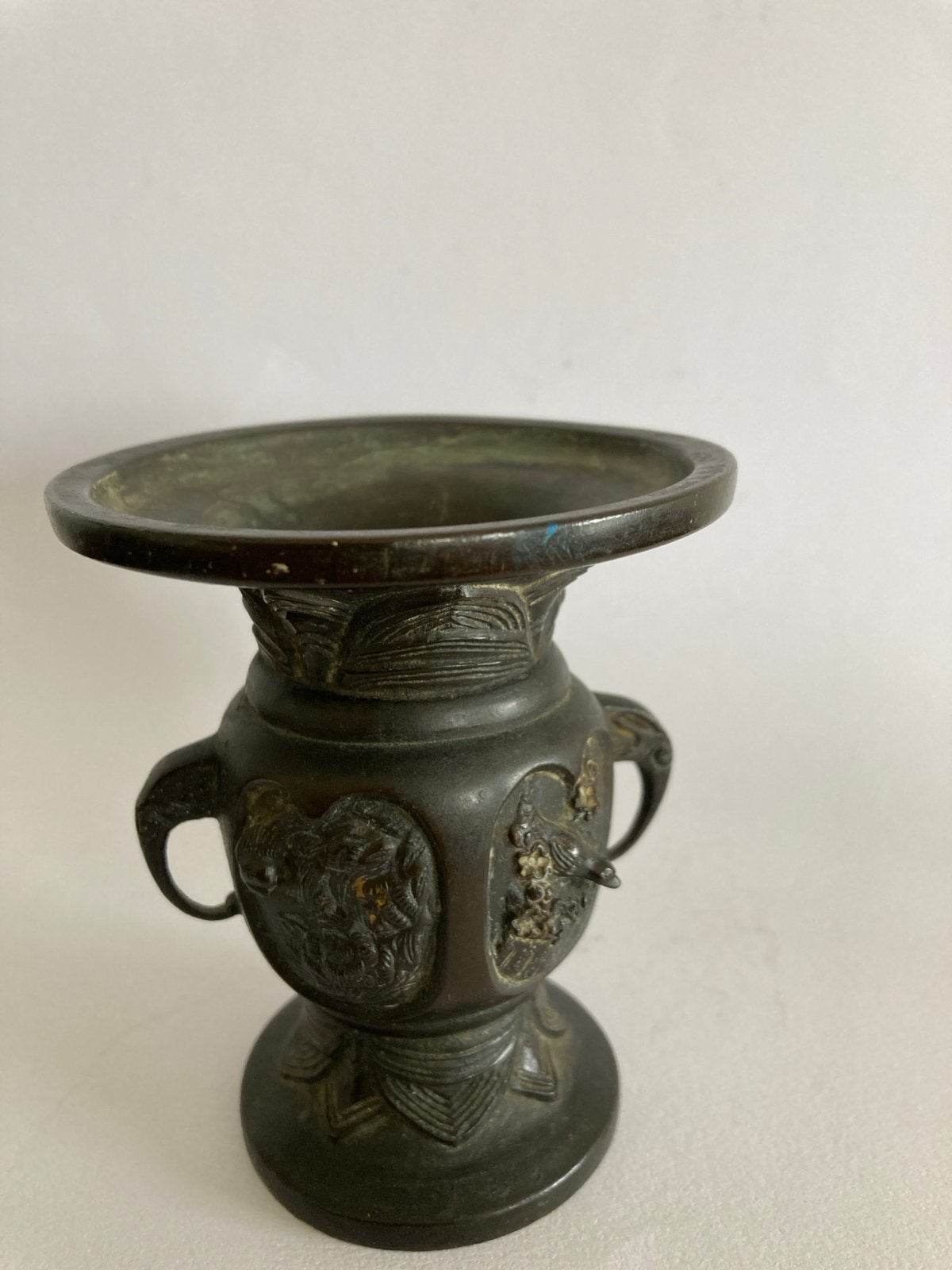 Antieke Bronzen Vaas met Gedetailleerde Versieringen, Antiek en Kunst, Ophalen of Verzenden, Brons