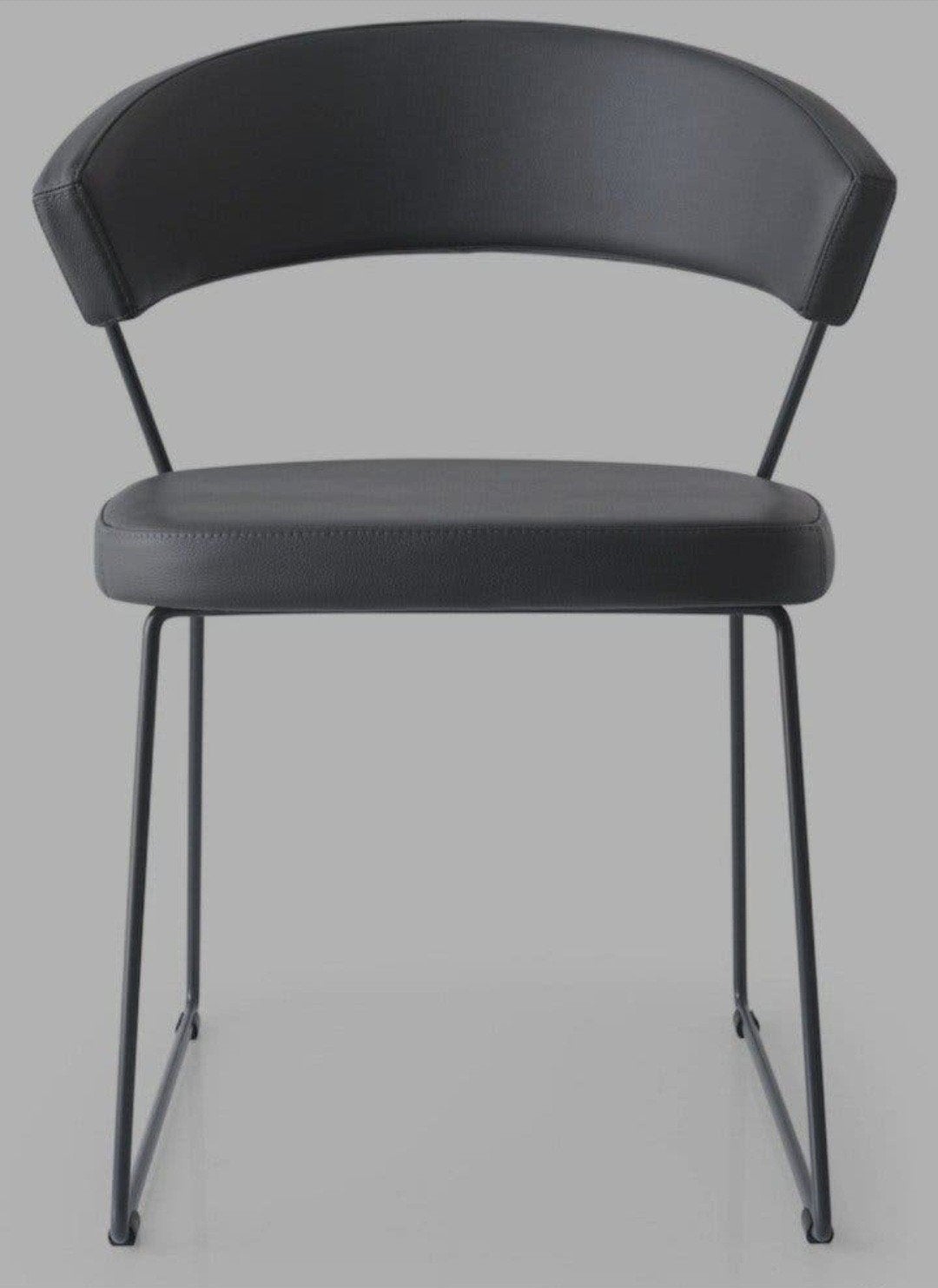 Grijze Calligaris design stoelen 4 stuks zgan Italy, Ophalen, Zo goed als nieuw, Grijs, Metaal