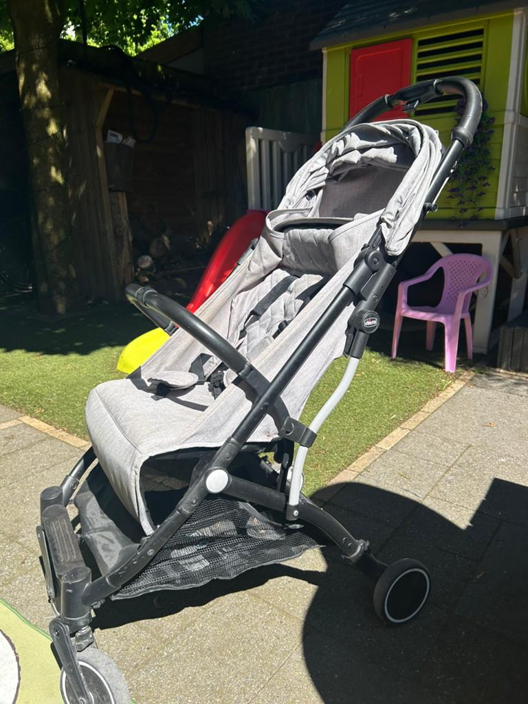 Chico kinder buggy, Kinderen en Baby's, Buggy's, Zo goed als nieuw, Regenhoes, Ophalen