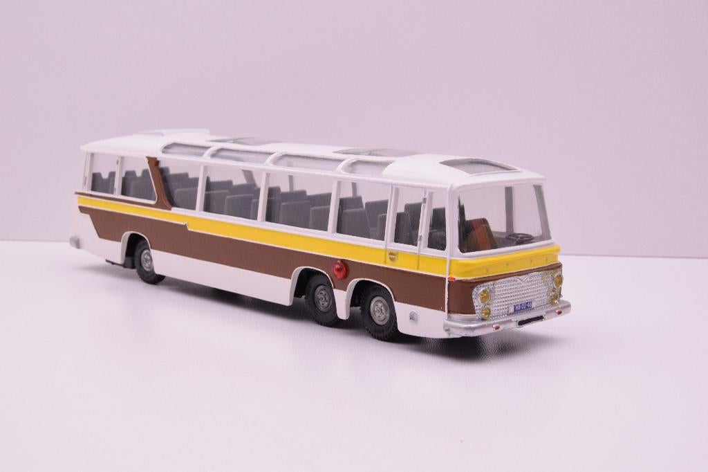 Vega Major Luxury Coach  '' Dinky Toys '', Ophalen of Verzenden, Gebruikt, Auto, Dinky Toys