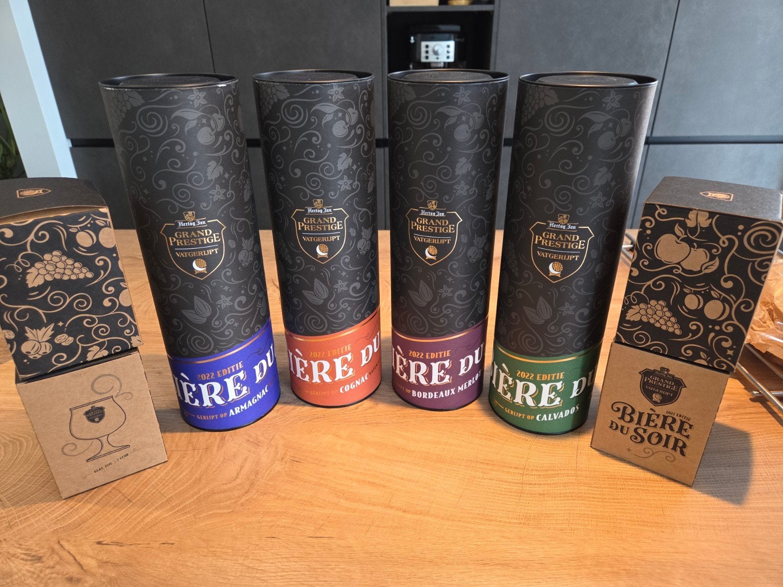 Hertog Jan Grand Prestige Vatgerijpt 2022 complete set, Verzamelen, Ophalen of Verzenden, Nieuw