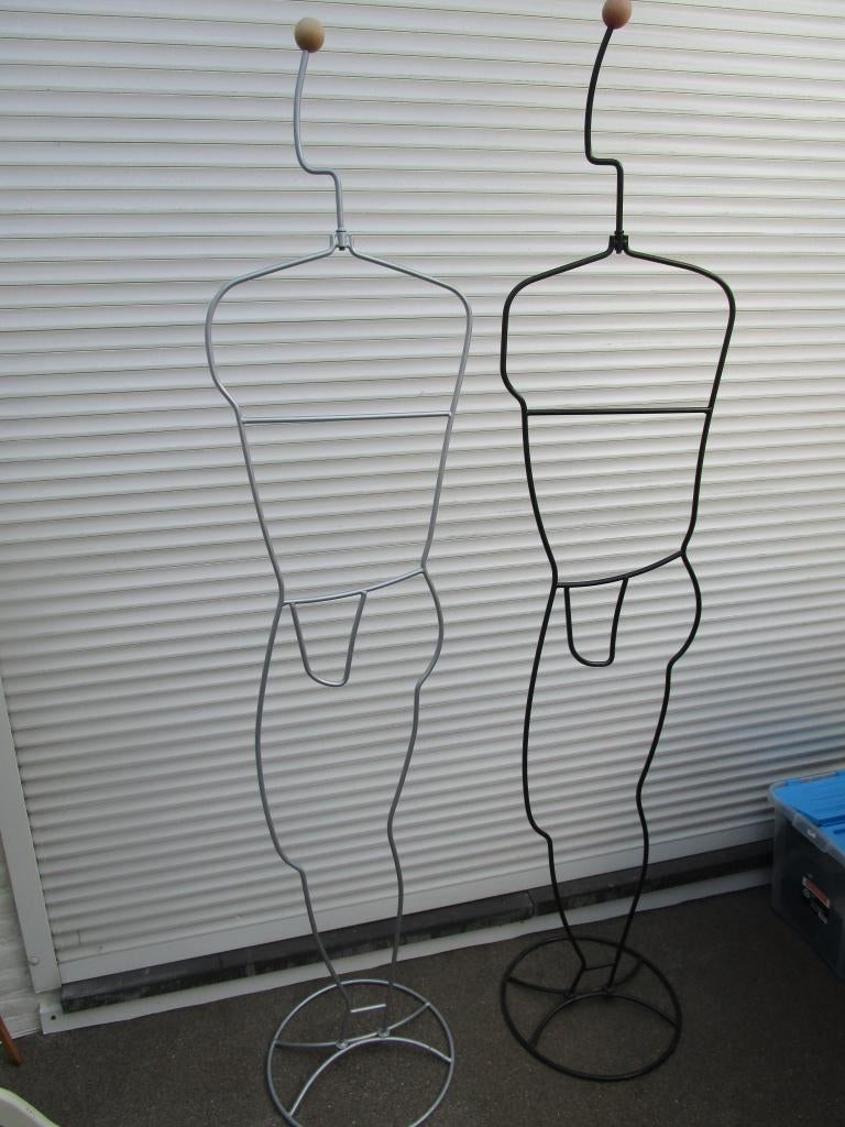 2x Ikea Dressboy/kapstok man Ehlén Johansson, apart of samen, Huis en Inrichting, Woonaccessoires | Kapstokken, Ophalen, Zo goed als nieuw