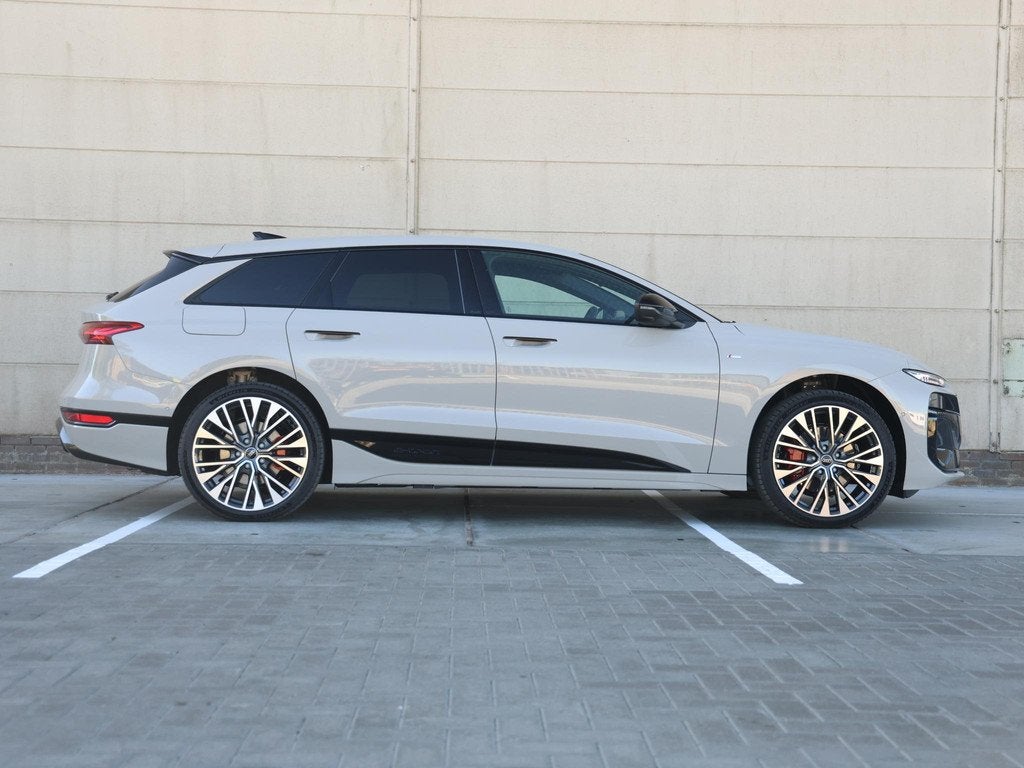Audi A6 Avant S edition e-tron 83 kWh | 286 PK Avant | 21" v, Auto's, Audi, Automaat, Achterwielaandrijving, Zwart, Beige