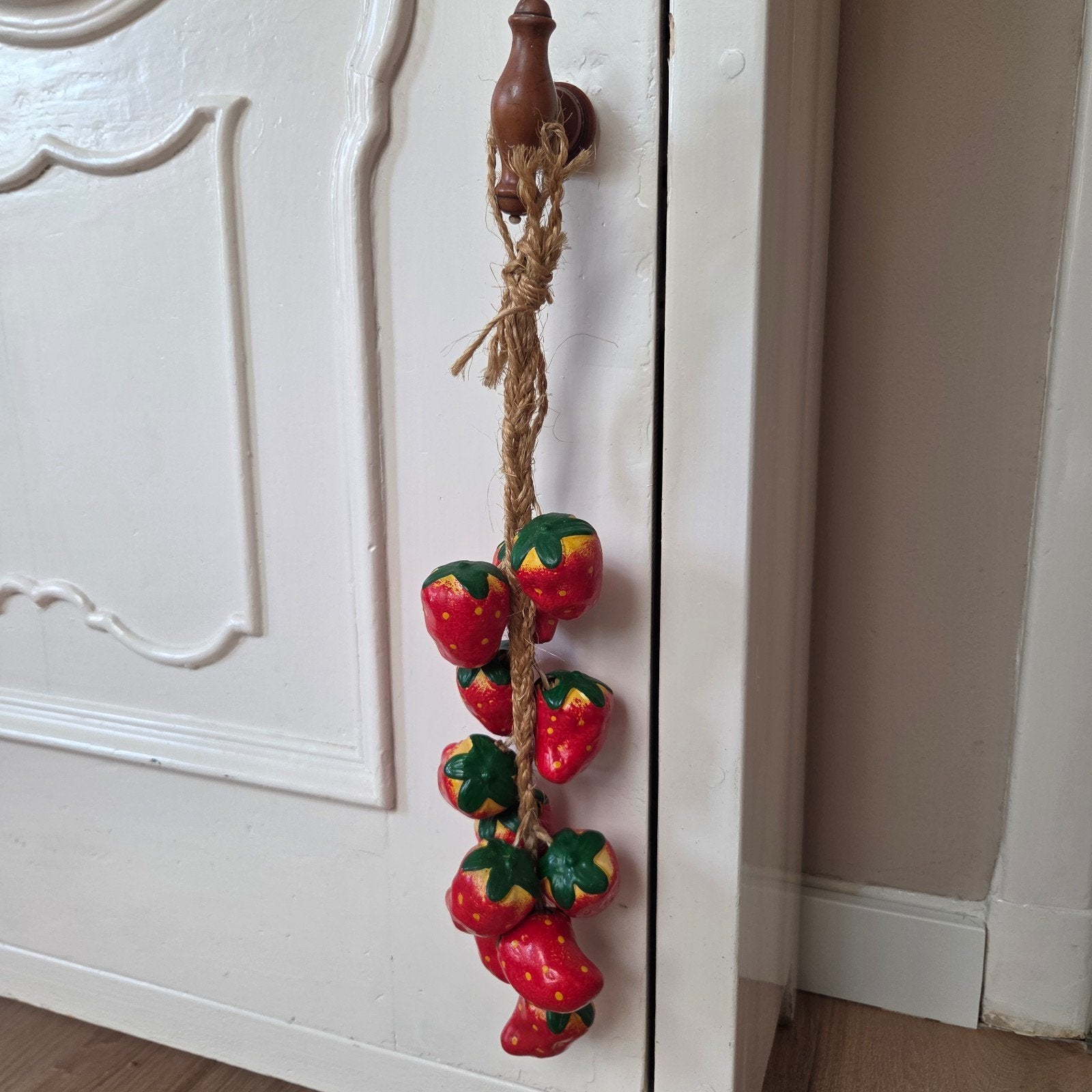 brocante barbotine aardewerk aardbeien aan koord, Antiek en Kunst, Ophalen of Verzenden