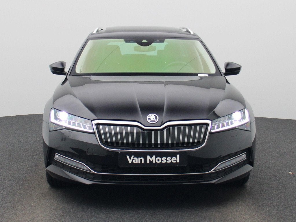 Skoda Superb Combi 1.4 TSI iV Clever+ | Automaat | Panoramad, Stof, Gebruikt, Zwart, 4 cilinders
