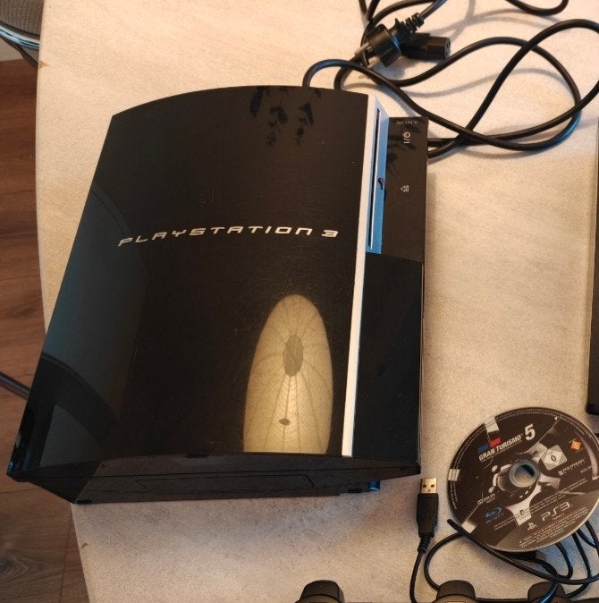 PS3 Phat met Gran Turismo 5, Spelcomputers en Games, Spelcomputers | Sony PlayStation 3, Gebruikt, Phat, Met 2 controllers, Ophalen of Verzenden