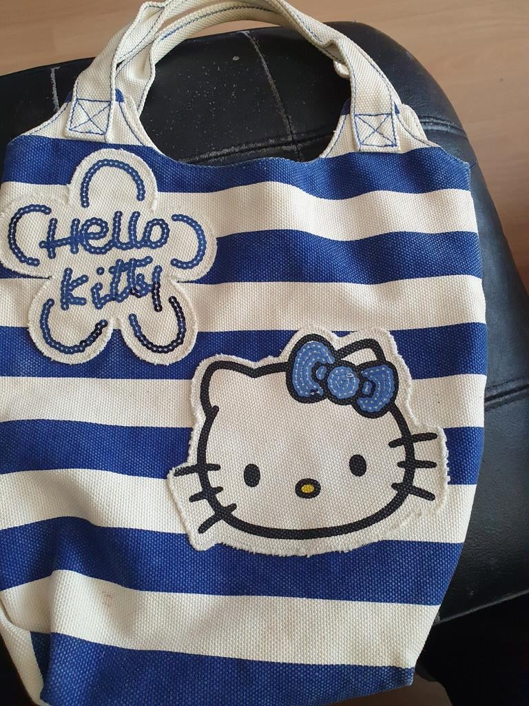 HELLO KITTY TASJE IN DORDRECHT, Ophalen of Verzenden, Zo goed als nieuw, Overige merken