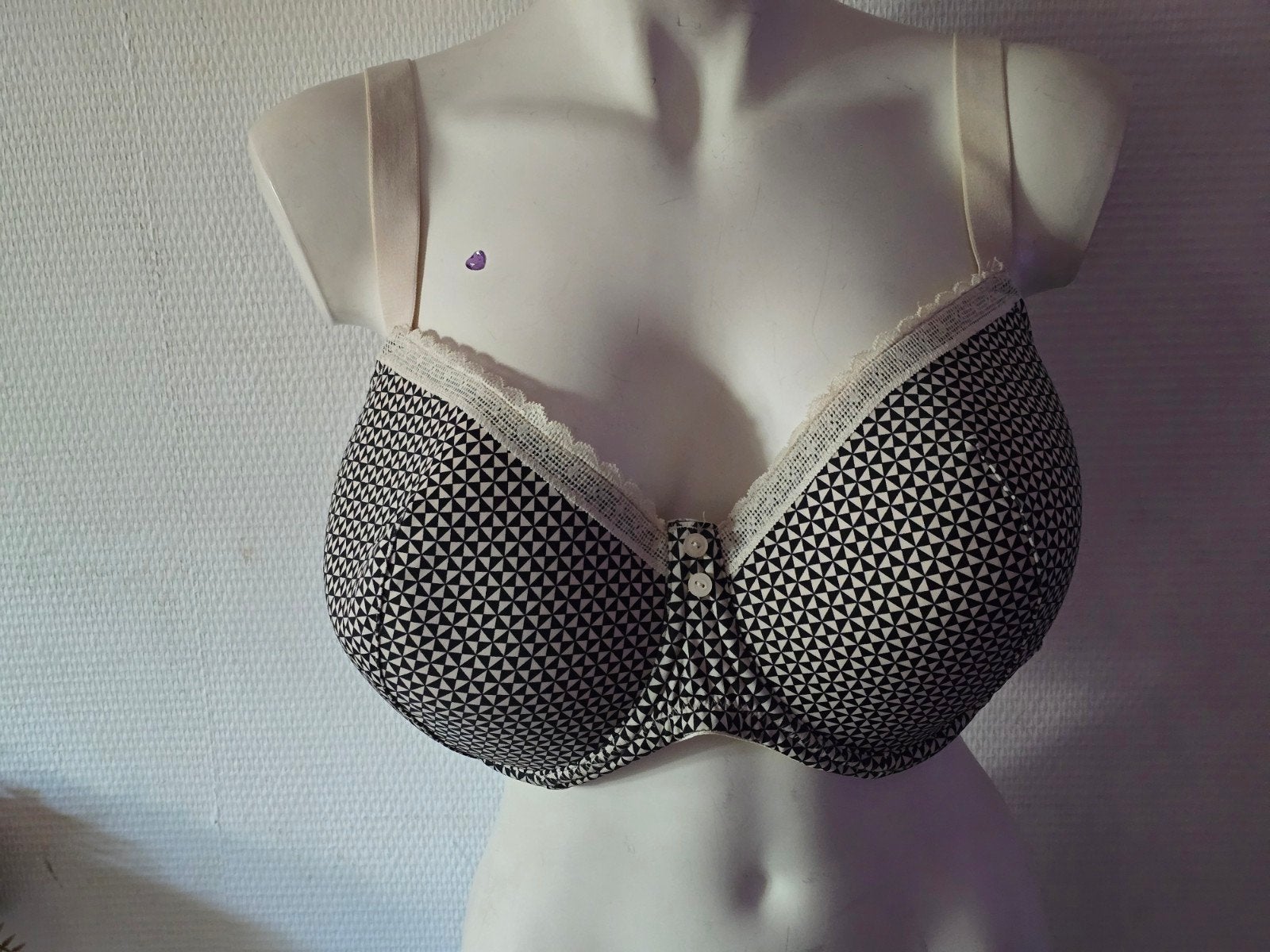 Ulla Popken Zwart-Beige BH met geometrisch patroon 110D, Ulla Popken, Ophalen of Verzenden, Meerkleurig, BH