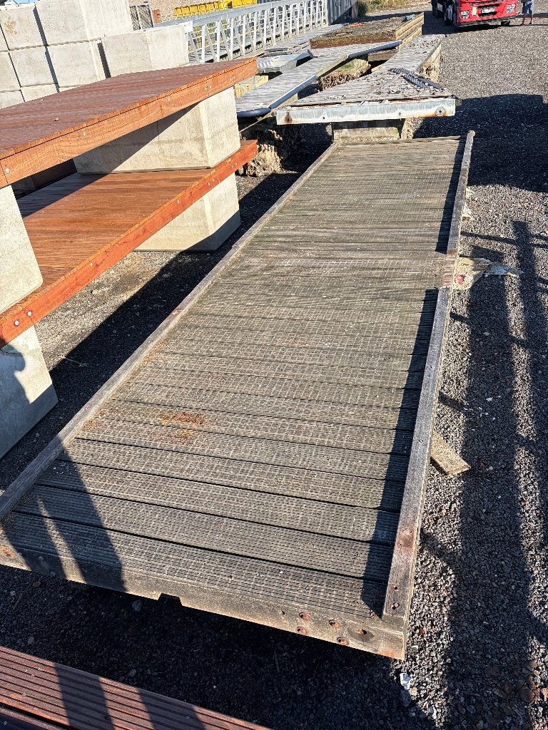 Gebruikte hardhouten hoofdsteiger 6,00 x 1,70m1, Watersport en Boten, Ophalen, Gebruikt, Overige typen