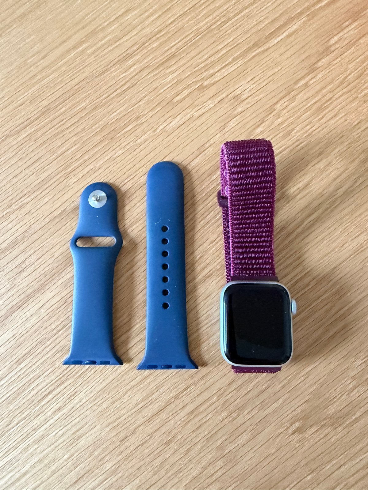 Apple Watch SE 40mm Zilver Aluminium, Ophalen, Afstand, IOS, Zo goed als nieuw
