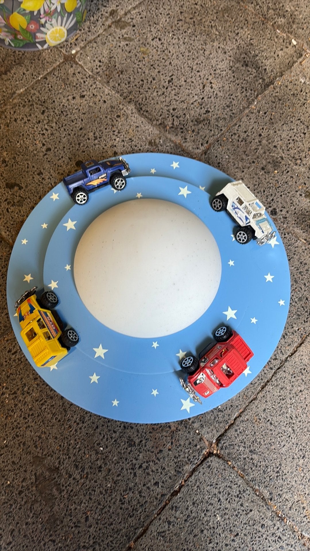Kinderkamer plafondlamp met auto’s – blauw, Ophalen of Verzenden, Zo goed als nieuw, Lamp