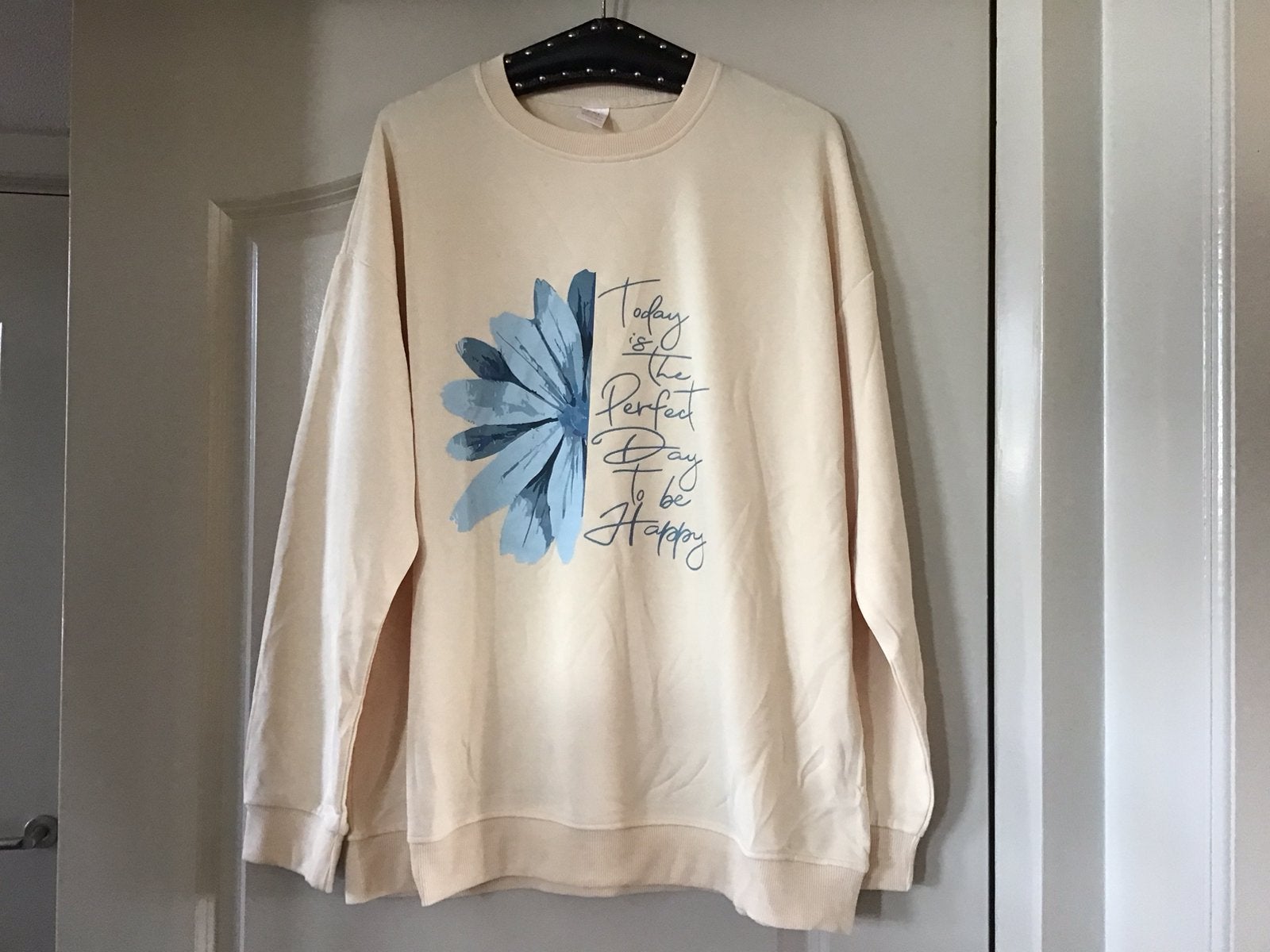 Prachtige Nieuwe dunne Damessweater 46  Ecru., Ophalen of Verzenden, Nieuw, Maat 46/48 (XL) of groter, Beige