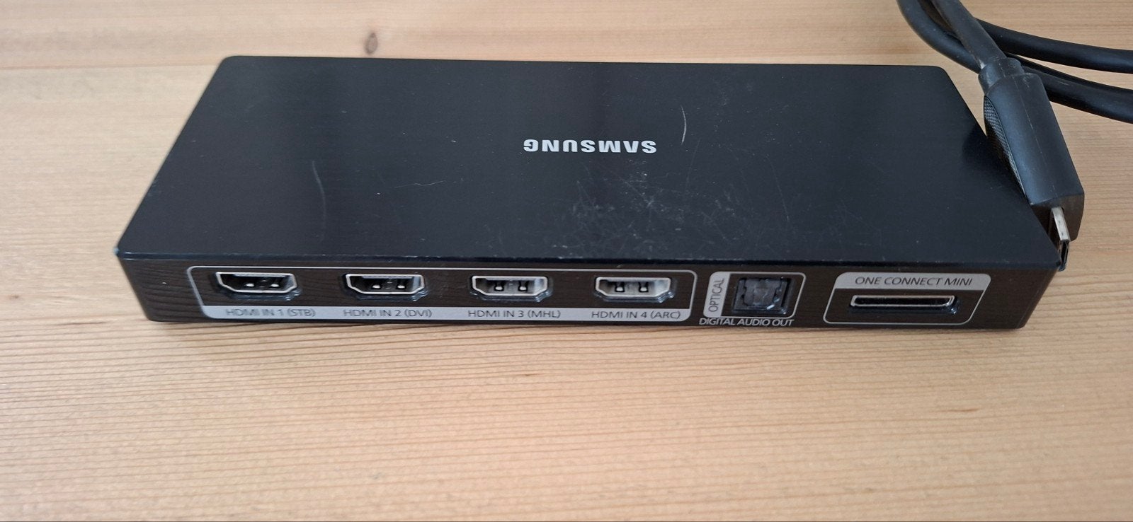 Samsung One Connect Box Mini met HDMI en Optische Audio, Verzenden, Gebruikt, Minder dan 2 meter, Overige kabels