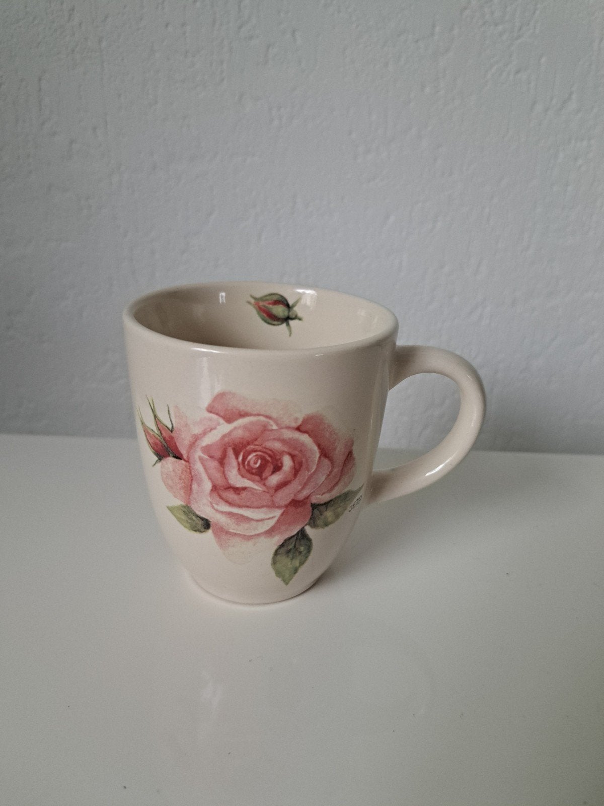 Mok uit de serie A Rose is a Rose van Jet, Ophalen of Verzenden, Zo goed als nieuw, Overige stijlen, Kop(pen) en/of Schotel(s)