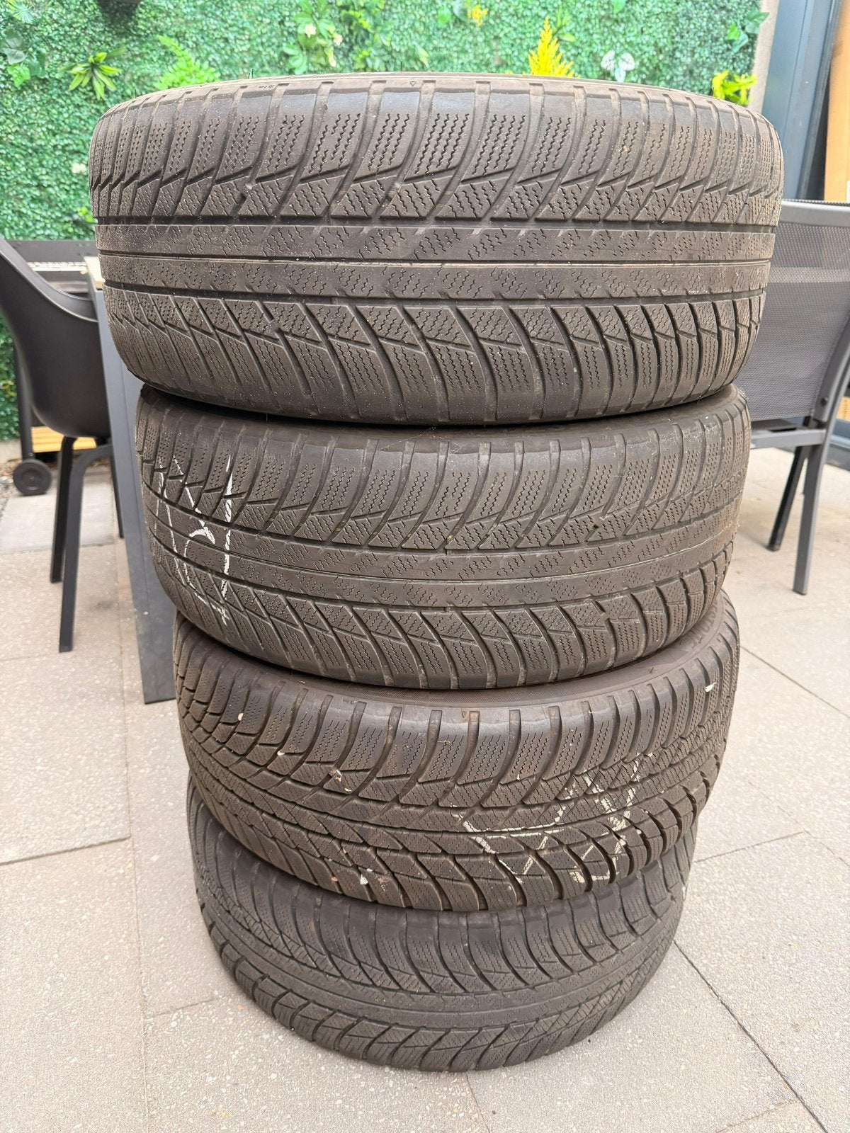 4x bridgestone winterbanden 18 inch, Auto-onderdelen, Banden en Velgen, Ophalen, 18 inch, Gebruikt, Winterbanden