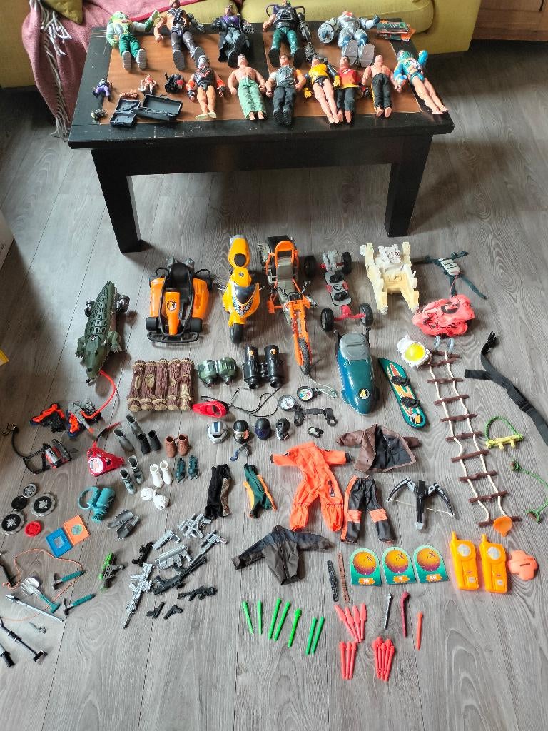90s Hasbro Action Man doos - Met schurken!, Ophalen of Verzenden, Gebruikt